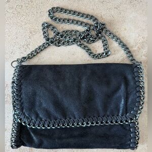 Chic Black Crossbody Bag with Chain Trim